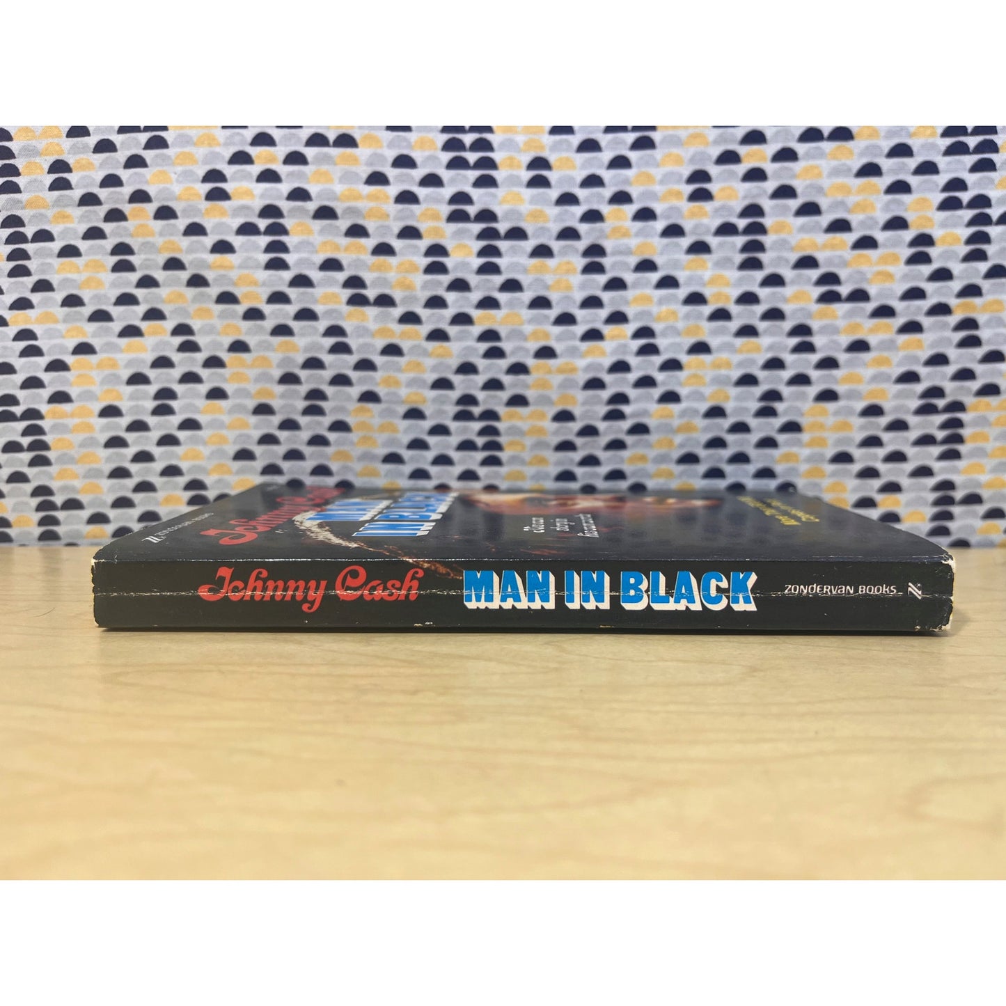 Man In Black - Johnny Cash - Vintage Paperback Book - Warner Books Edition