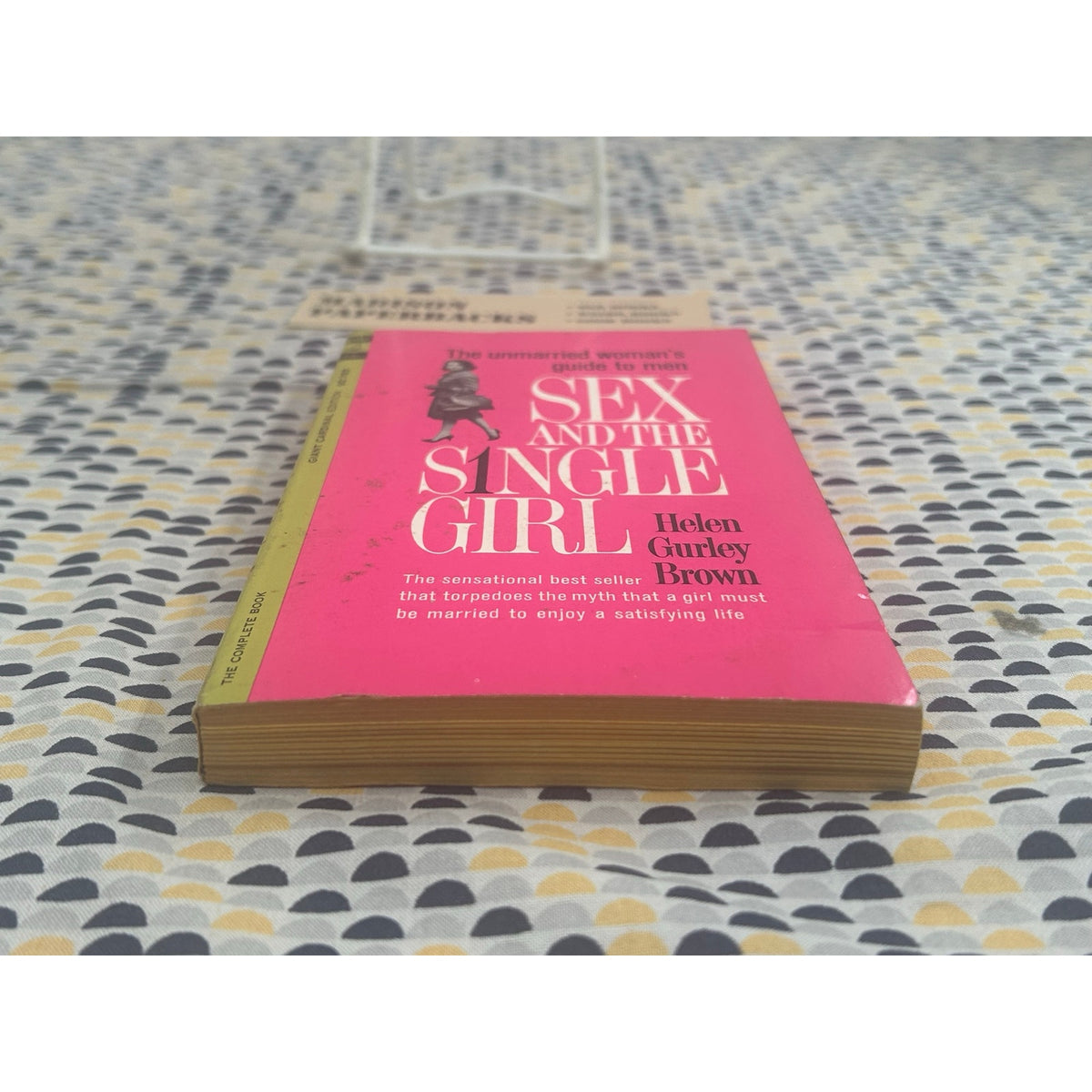 Sex and the Single Girl - Helen Gurley Brown - Movie Tie In - Vintage Paperback Book - Pocket Edition