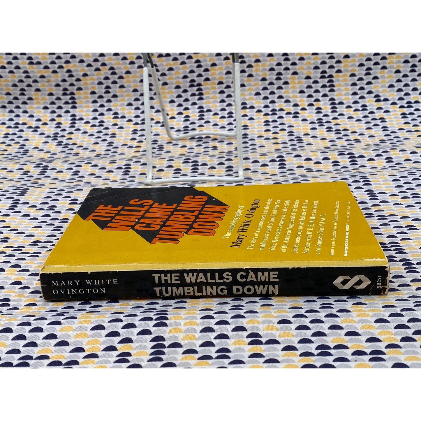 The Walls Came Tumbling Down - The Autobiography Mary White Ovington -Schocken