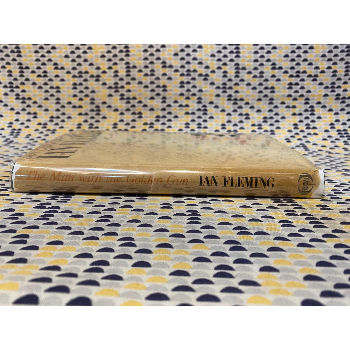 The Man With The Golden Gun - Ian Fleming - James Bond - Hardcover - NAL Club Ed