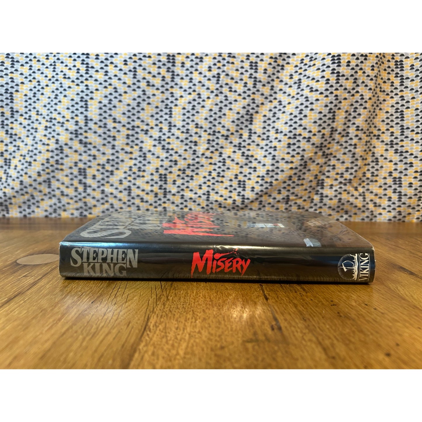 Misery - Stephen King - Vintage Hardcover Book - 1987 Viking First Edition, First Printing