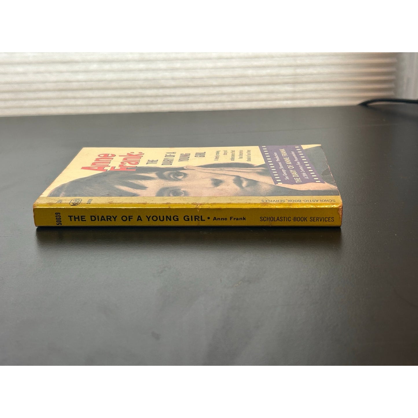 Anne Frank - The Diary of a Young Girl - Scholastic Books Edition