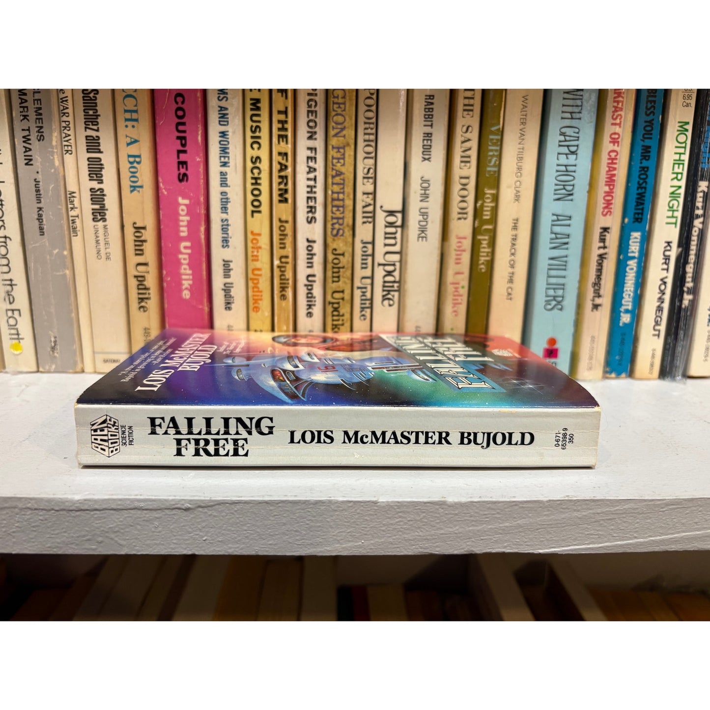 Falling Free - Lois McMaster Bujold - Baen Books - Paperback
