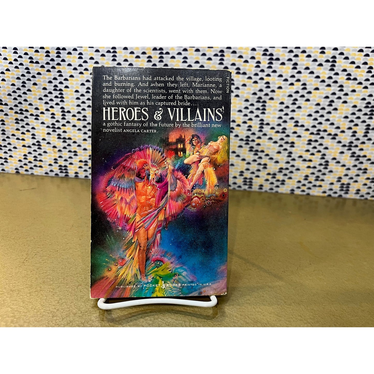 Heroes and Villains - Angela Carter - Pocket Books - Paperback