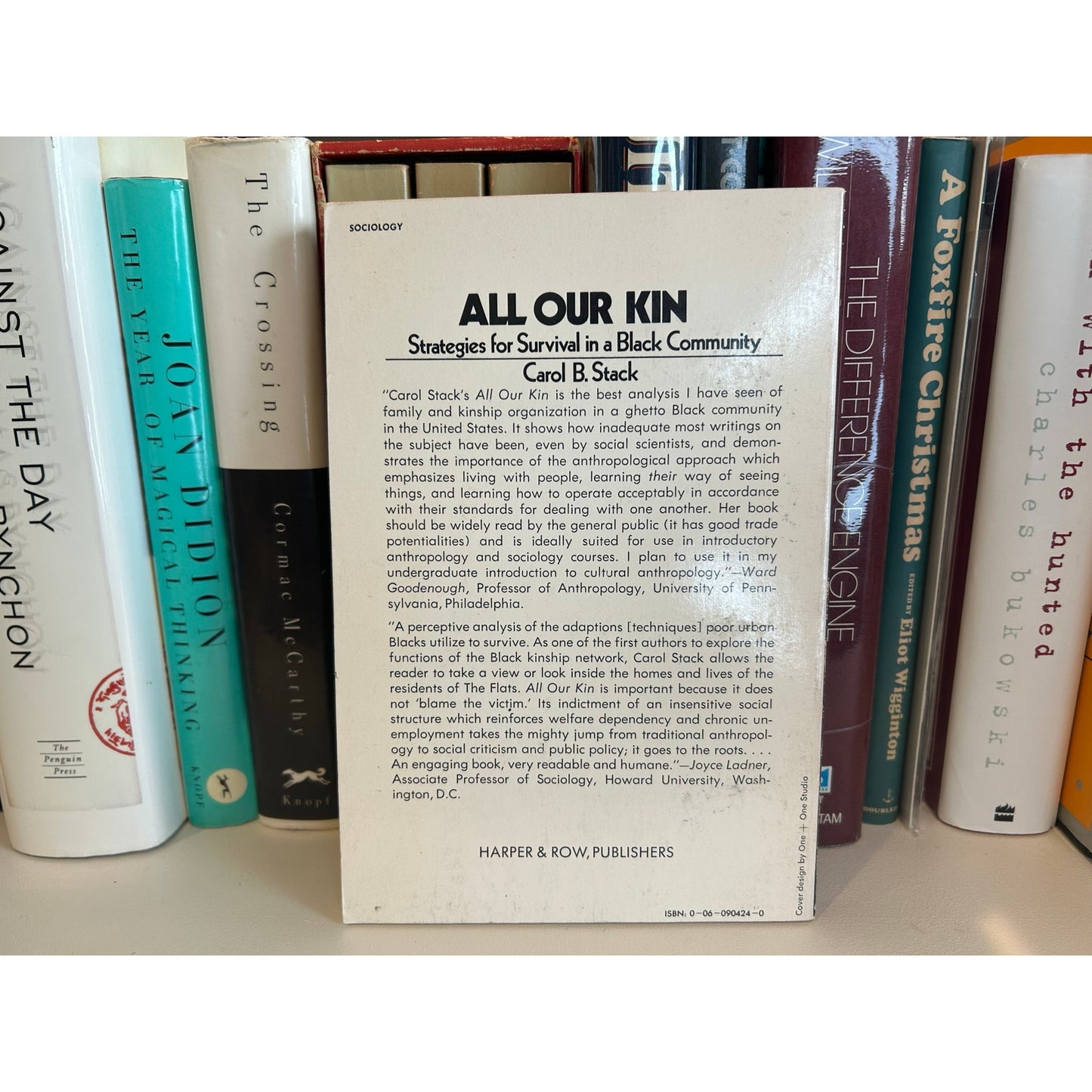 All Our Kin - Strategies for Survival in a Black Community - Carol B. Stack