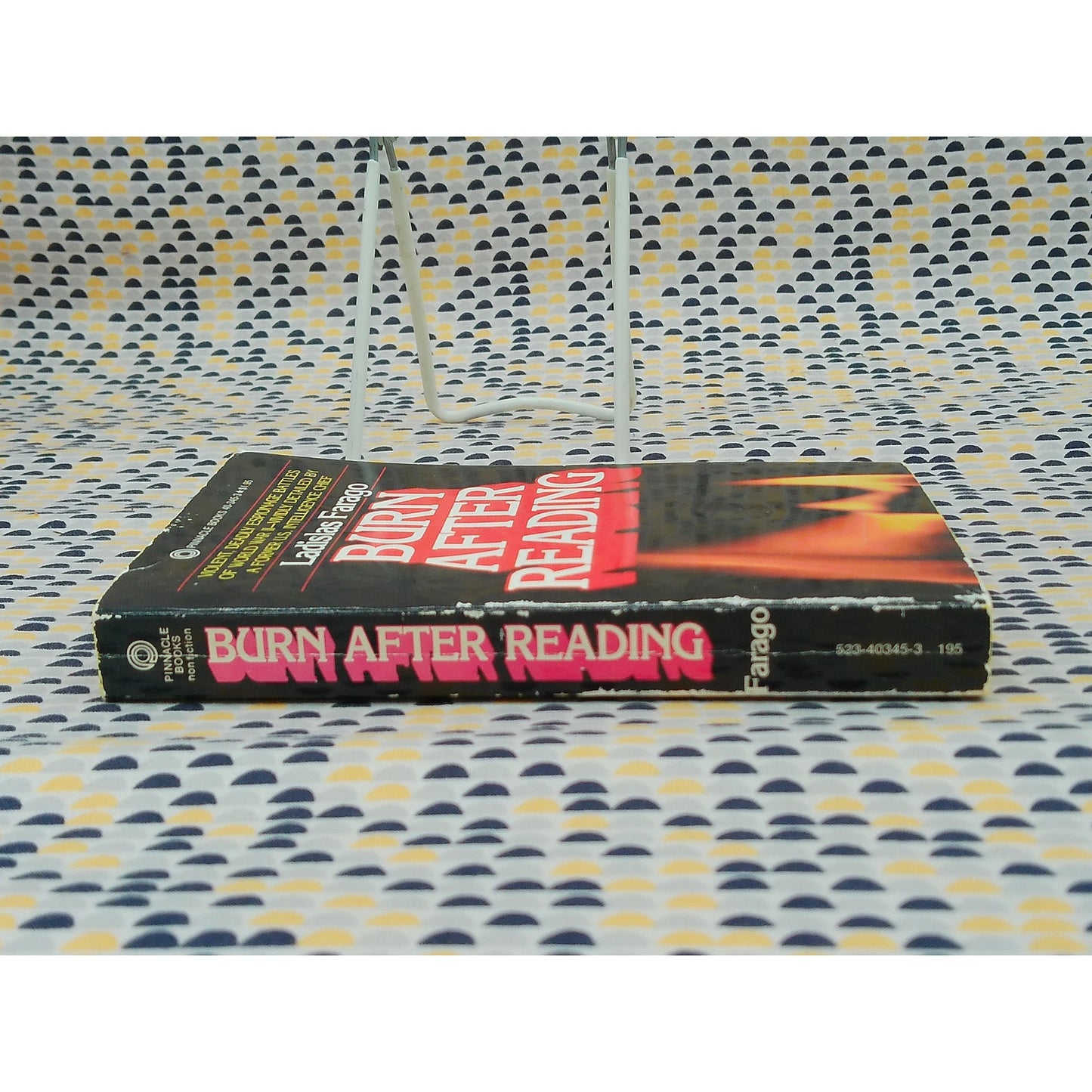 Burn After Reading - Ladislas Farago - Vintage Paperback Book - Pinnacle Edition