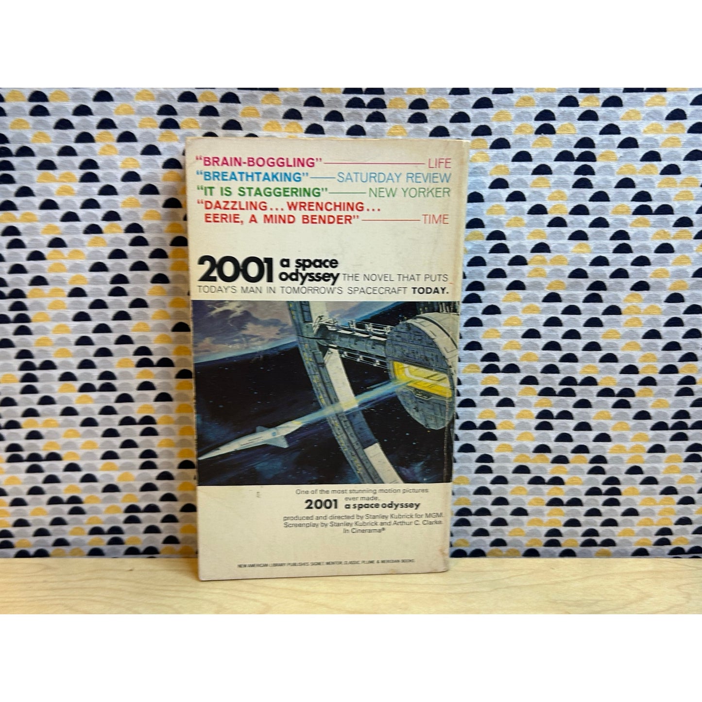 2001 a Space Odyssey - Arthur C. Clarke - Vintage Paperback - Signet Books Edition