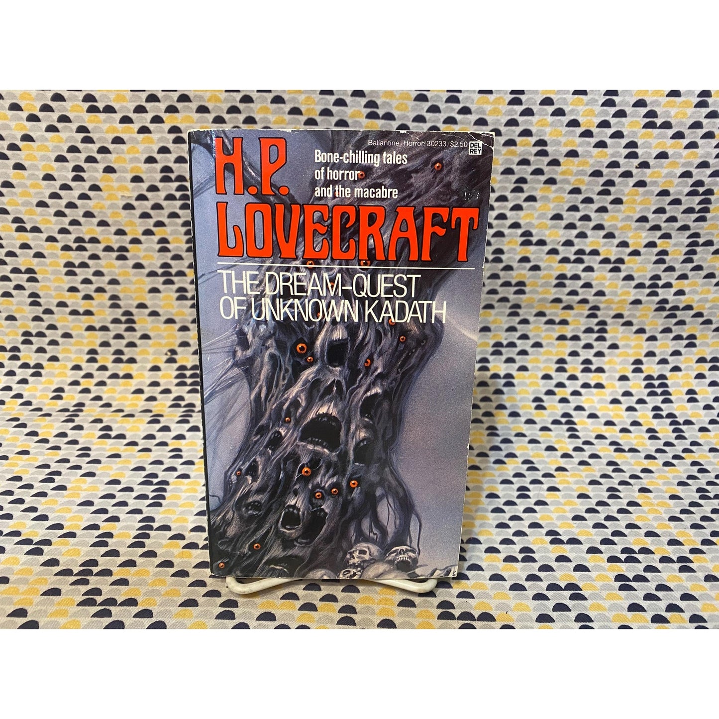 H.P. Lovecraft - The Dream-Quest of Unknown Kadath - Vintage Paperback - Del Rey Edition