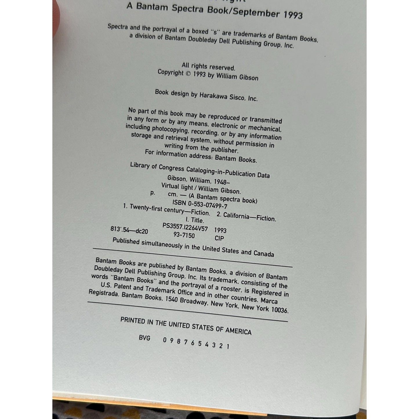 Virtual Light - William Gibson - Bantam Spectra - 1st Edition, 1st Print