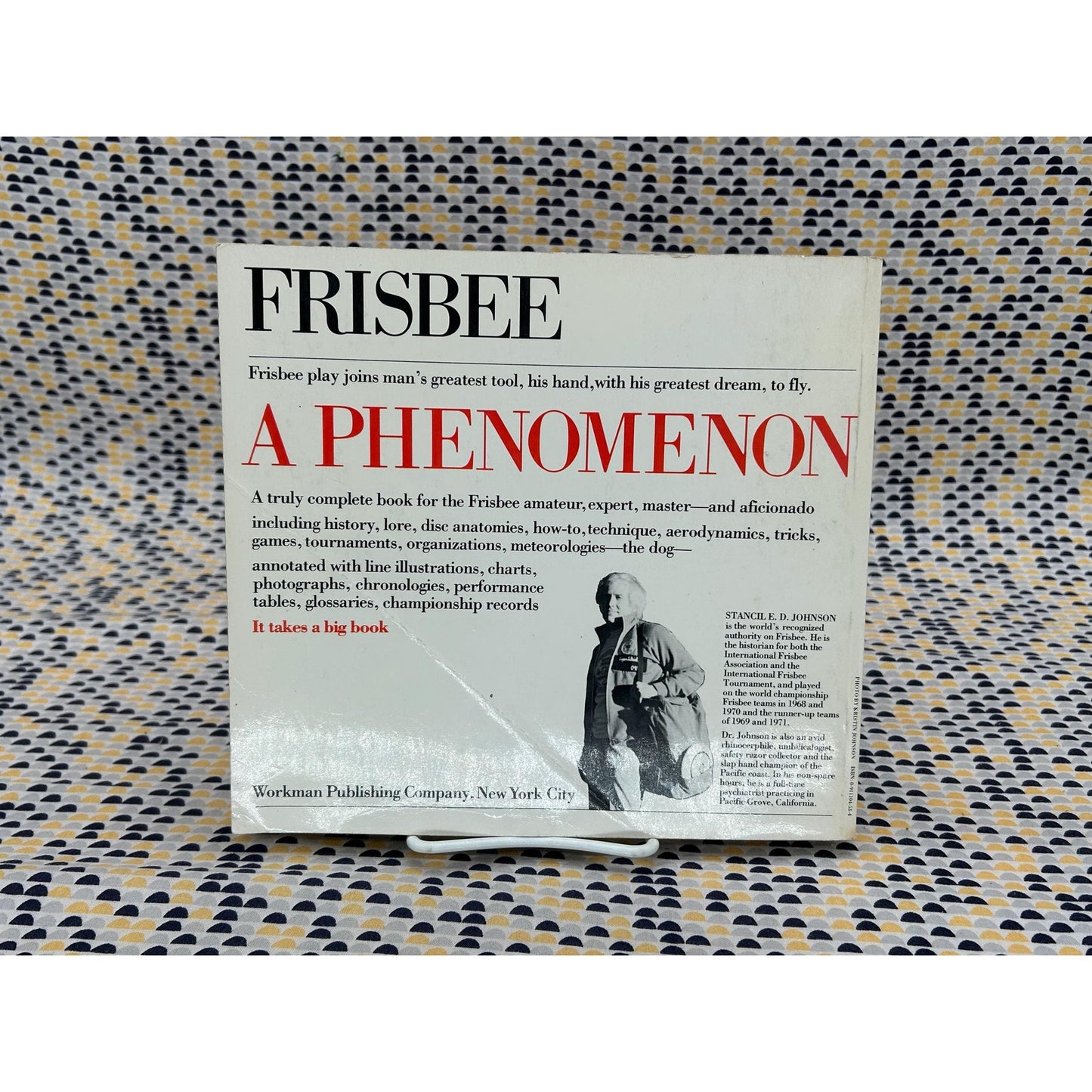 Frisbee: A Practitioner's Manual And Definitive Treatise - Stancil E.D. Johnson - Vintage Paperback Book - Workman Publishing Edition