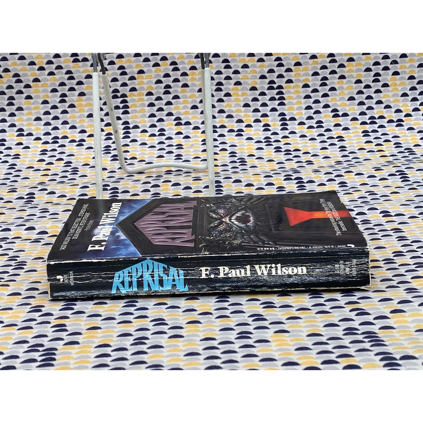 Reprisal - F. Paul Wilson - Vintage Paperback Book - Avon Edition