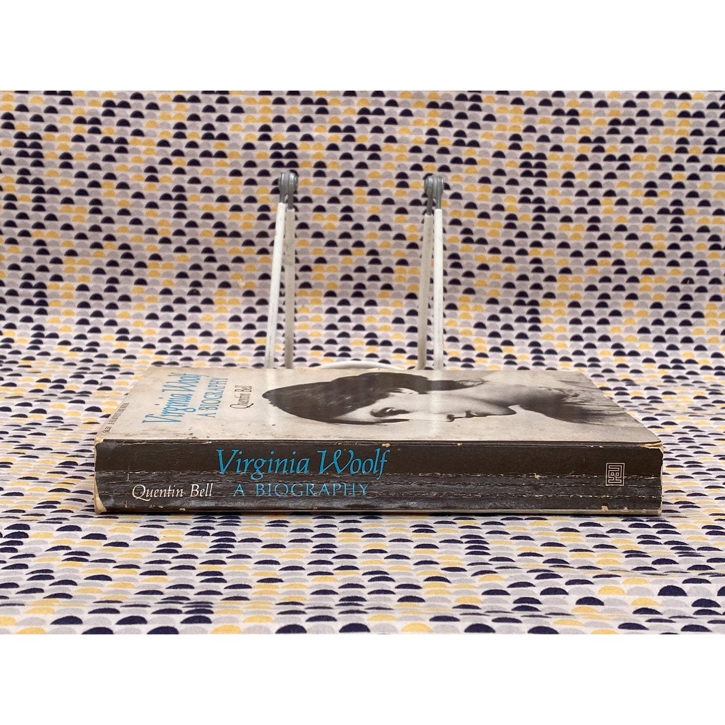 Virginia Woolf - A Biography - Quentin Bell - Vintage Paperback- Harvest Edition