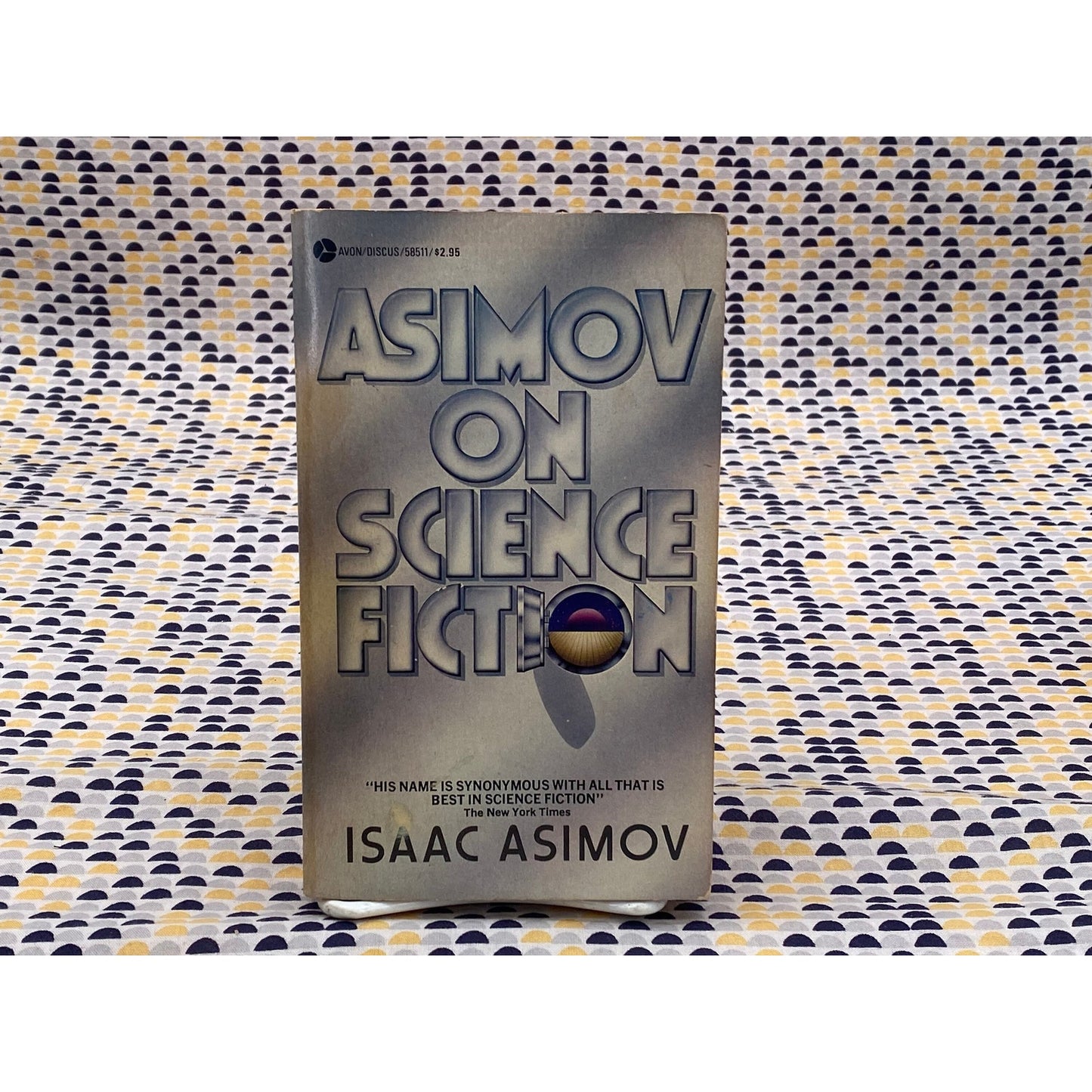 Asimov On Science Fiction - Isaac Asimov - Vintage Paperback - Avon / Discus