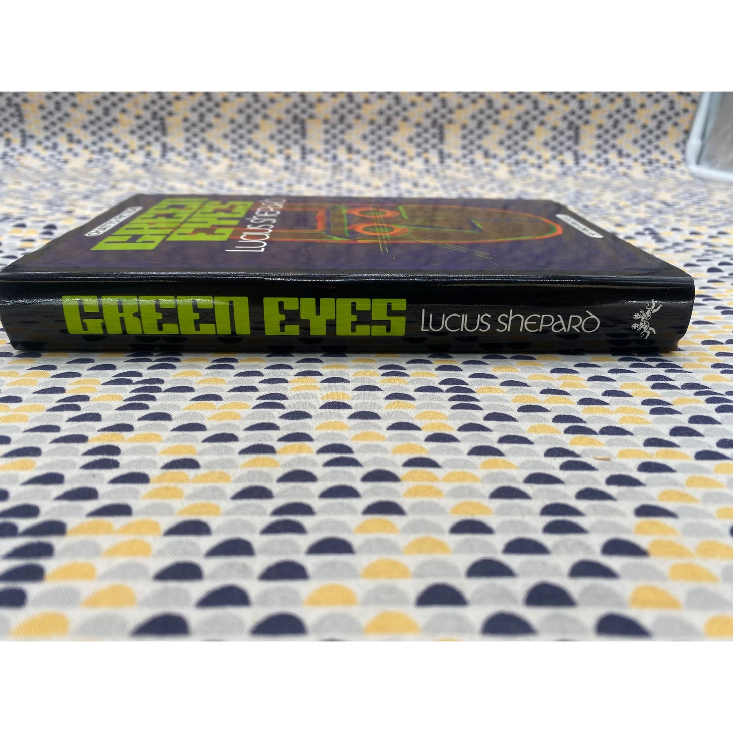 Green Eyes - Lucius Shepard - Chatto - Hardcover