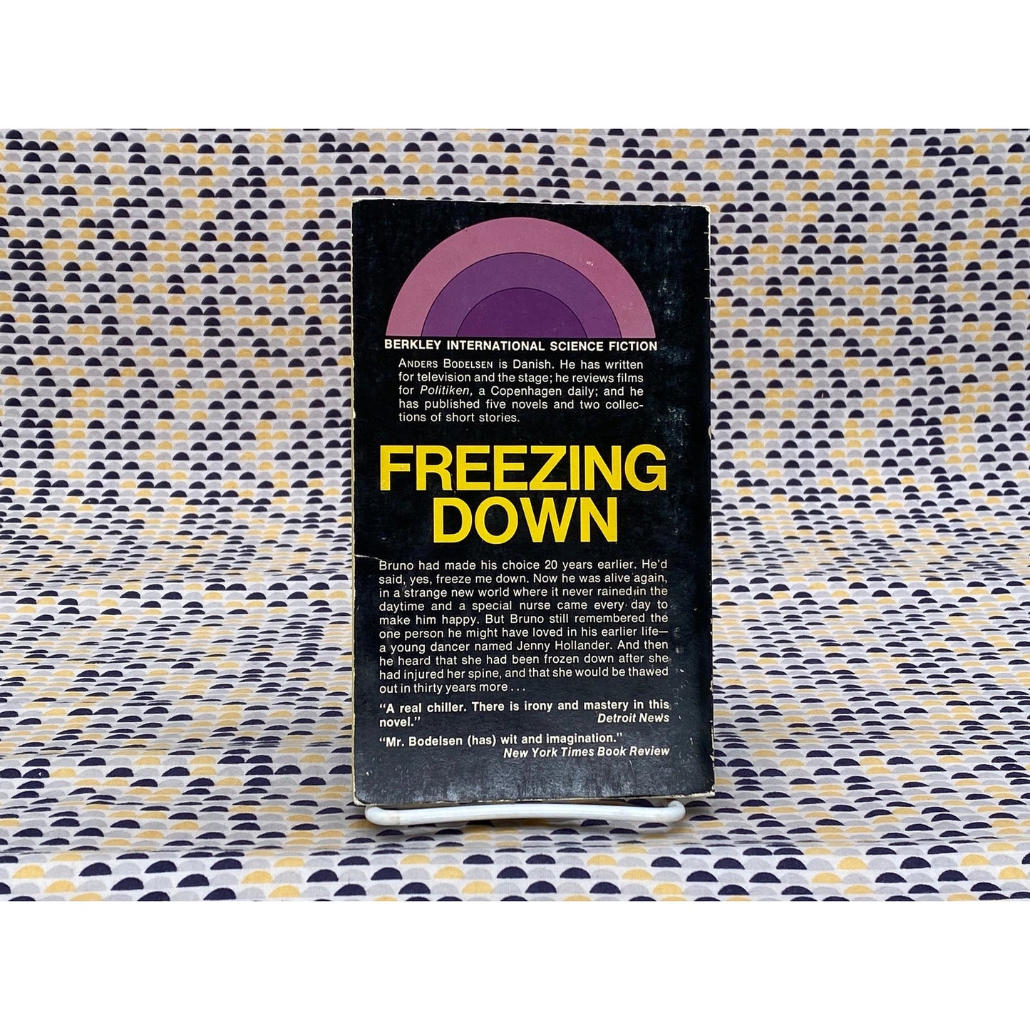Freezing Down - Anders Bodelson - Vintage Paperback Book - Berkley Edition