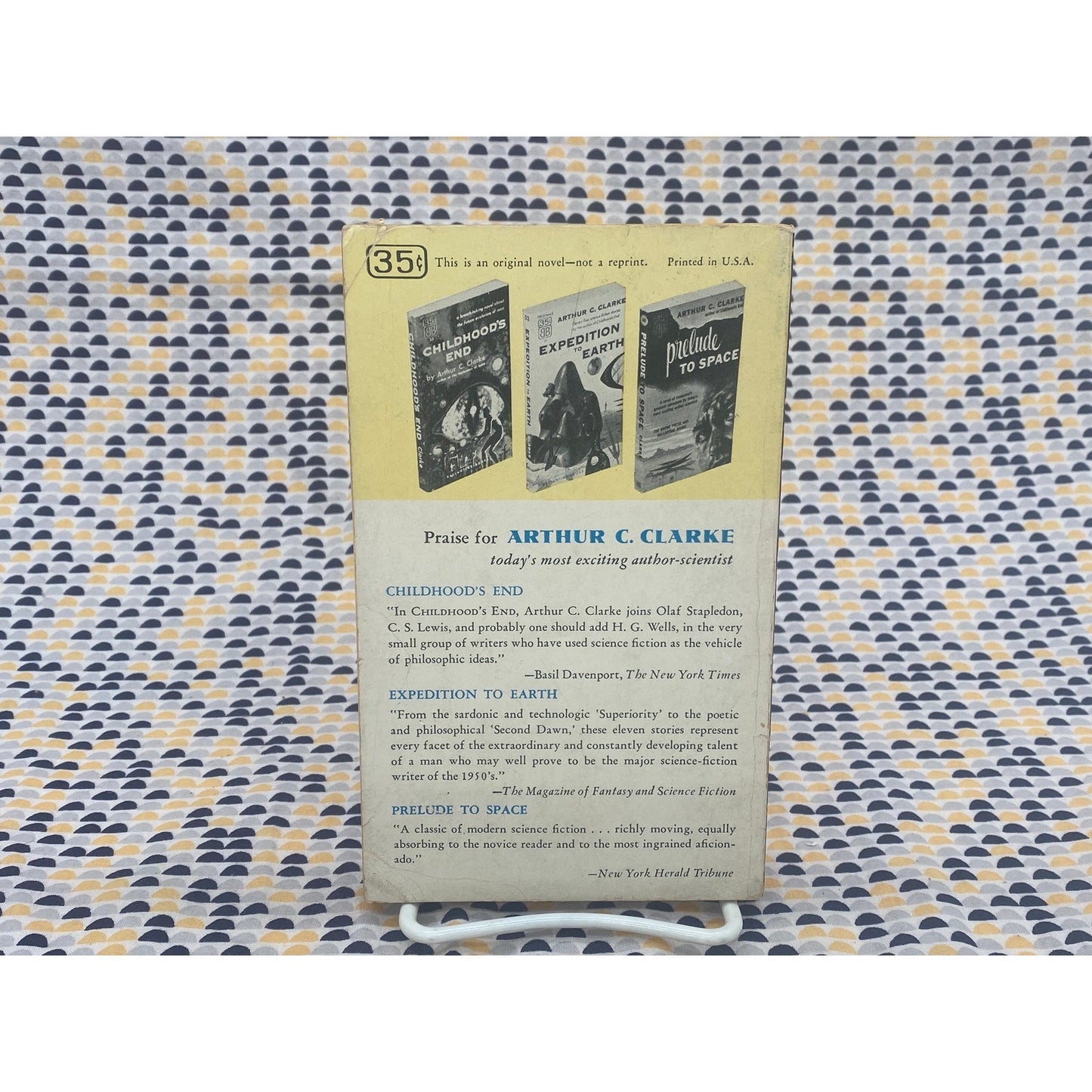 Earthlight - Arthur C. Clarke - Vintage Paperback Book - Ballantine Edition