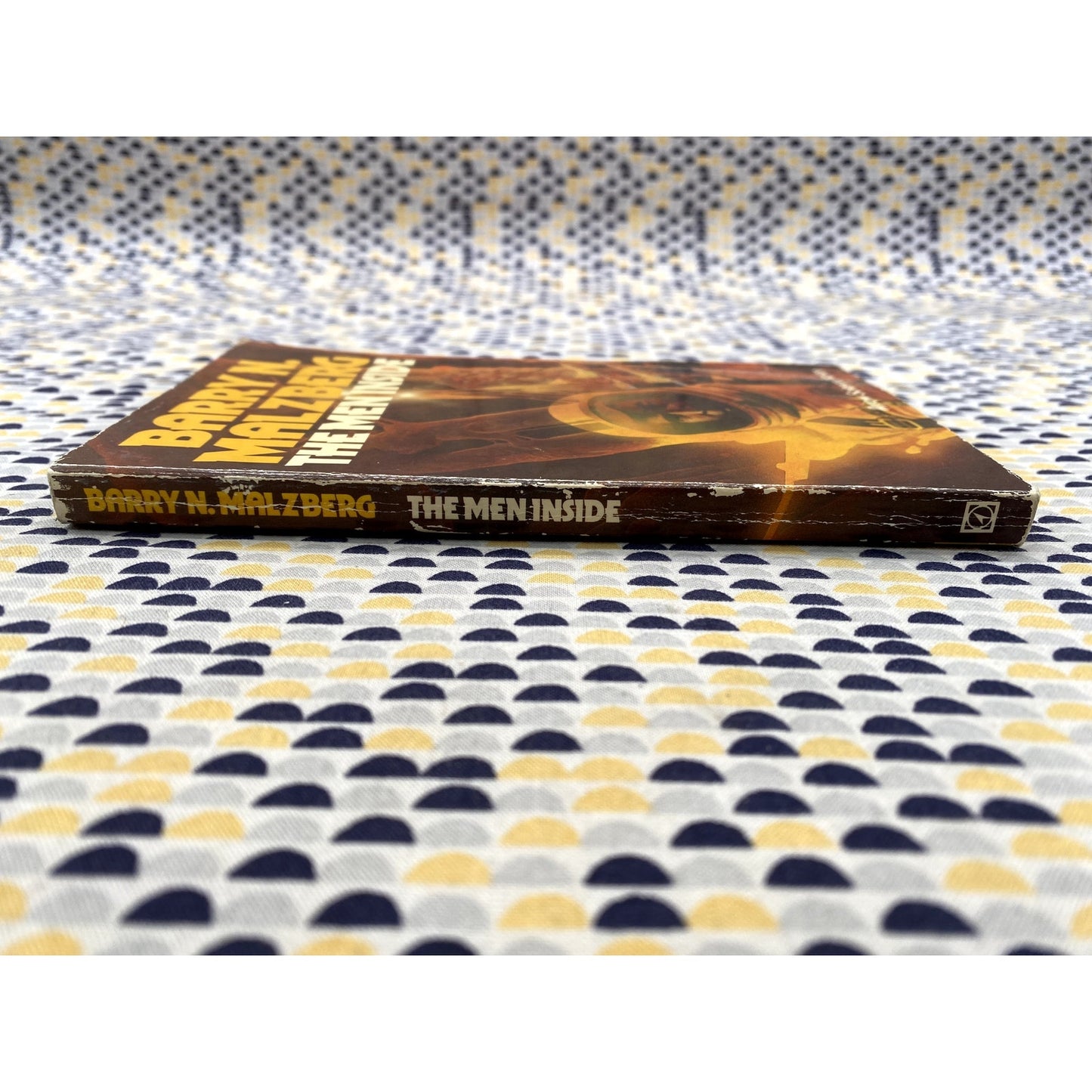 The Men Inside - Barry N. Malzberg - Arrow - Paperback