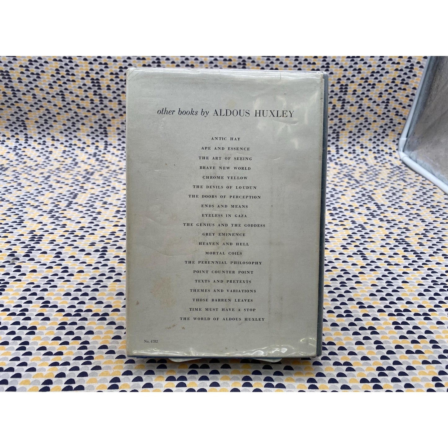 Tomorrow And Tomorrow And Tomorrow And Other Essays - Aldous Huxley