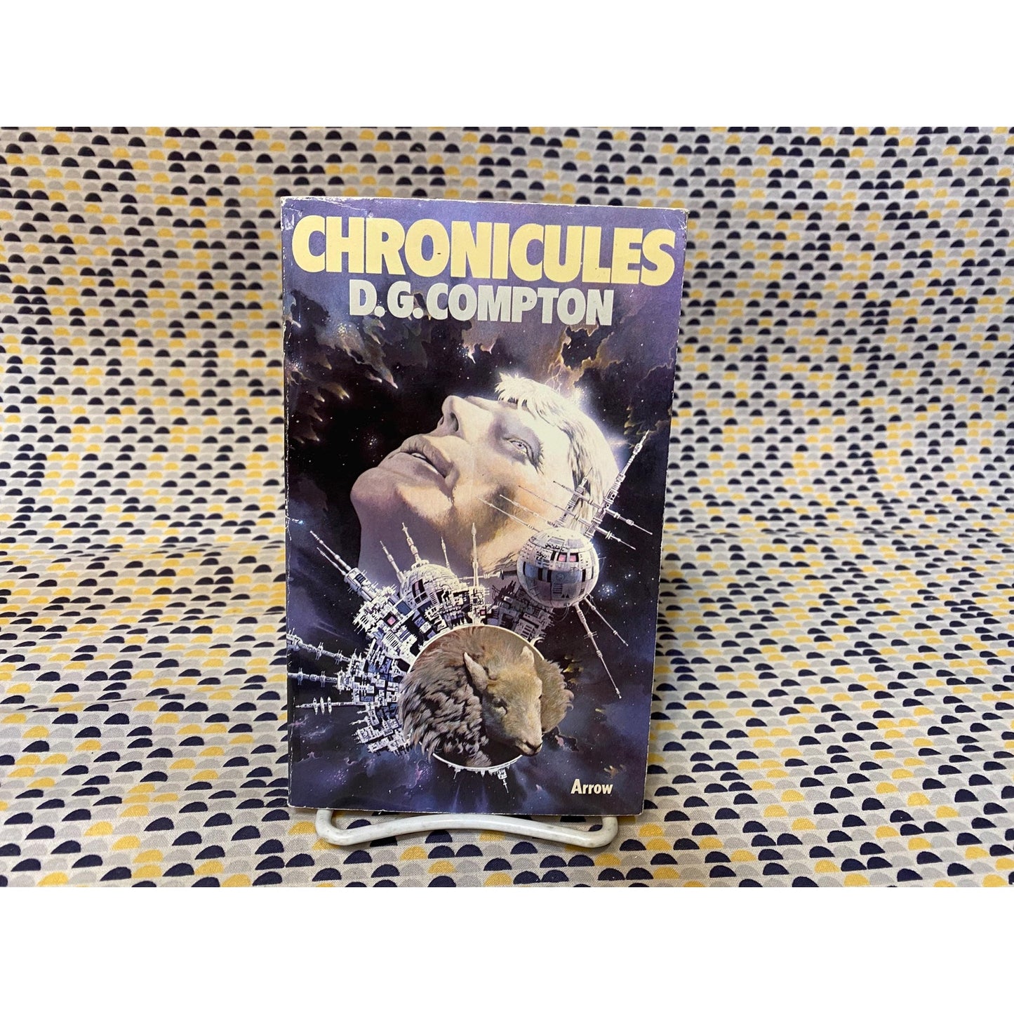 Chronicules - D.G. Compton - Vintage Paperback - Arrow UK Edition