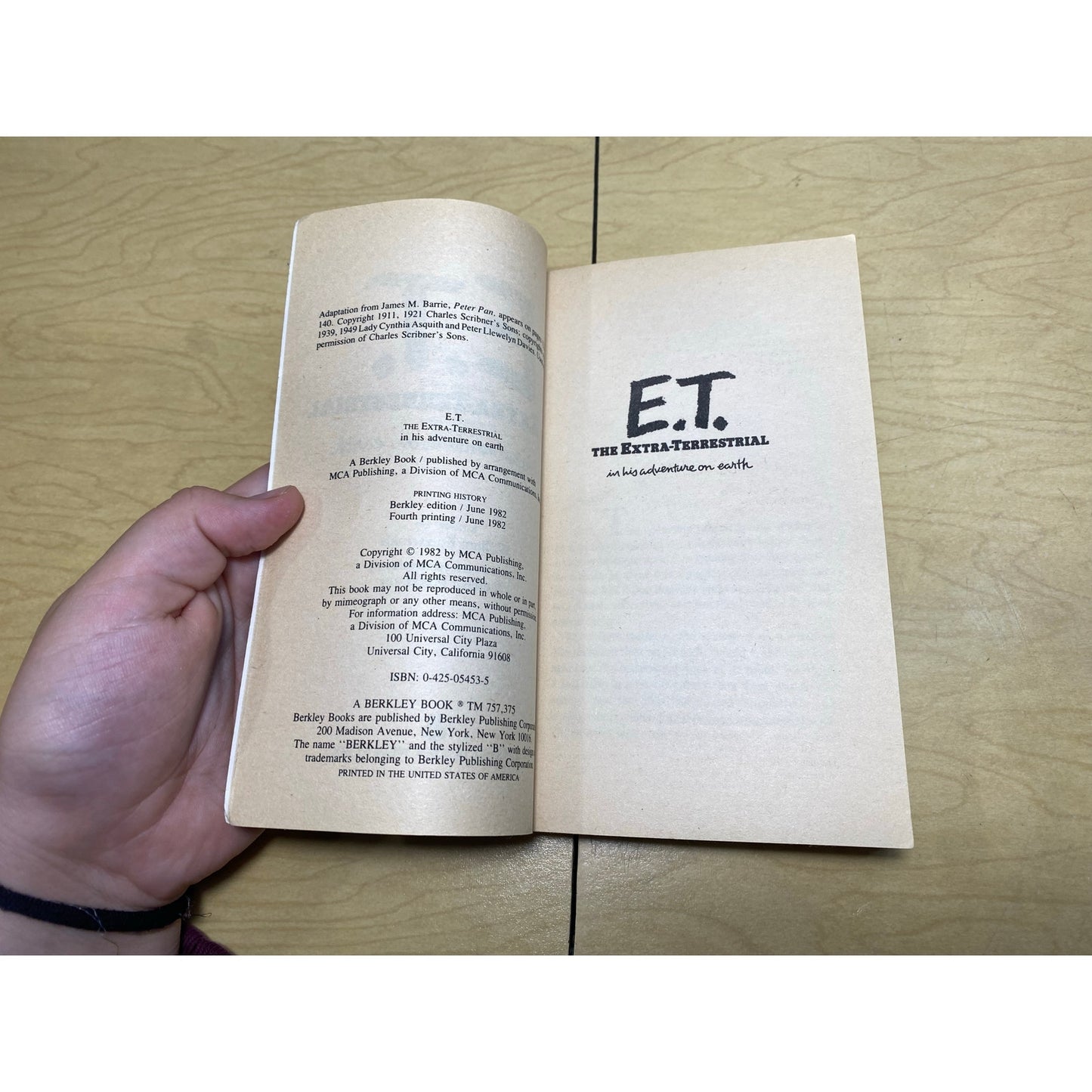 E.T. - The Extra-Terrestrial in his Adventures on Earth - William Kotzwinkle
