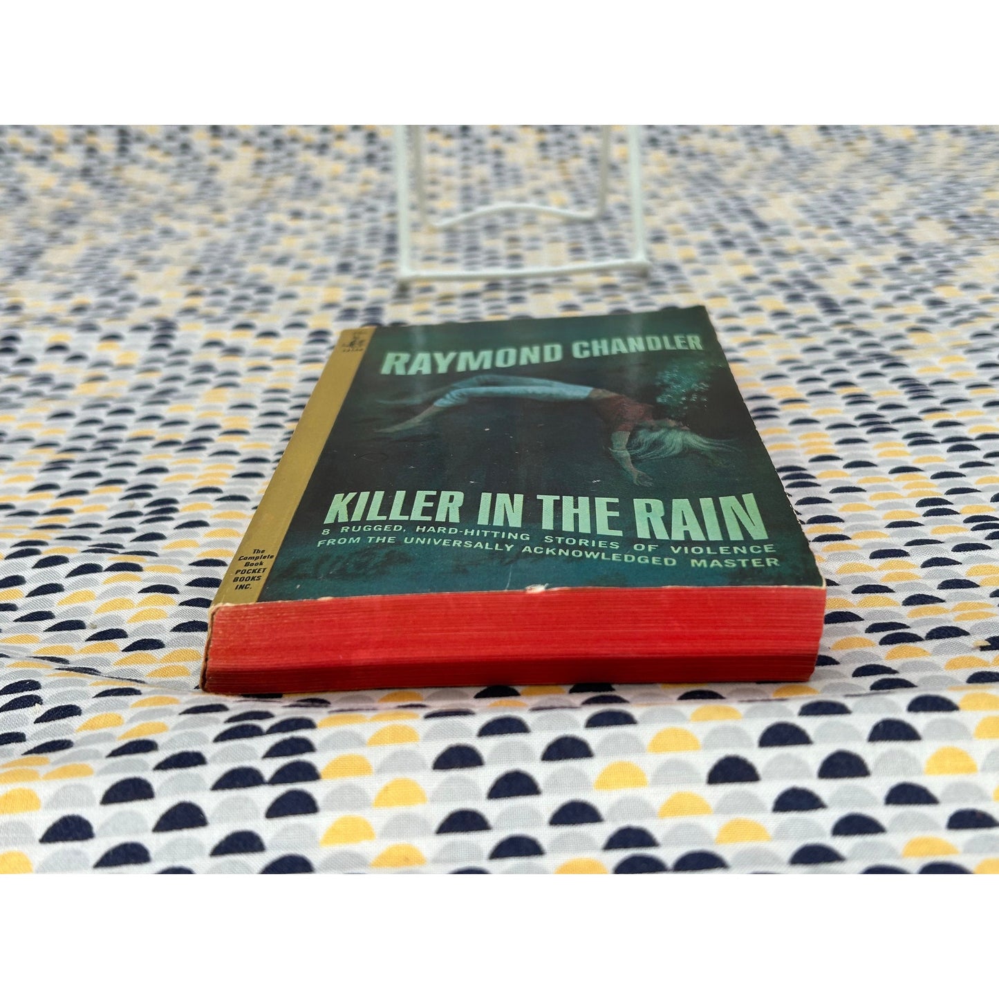 Killer in the Rain - Raymond Chandler - Vintage Paperback Book - Pocket Edition