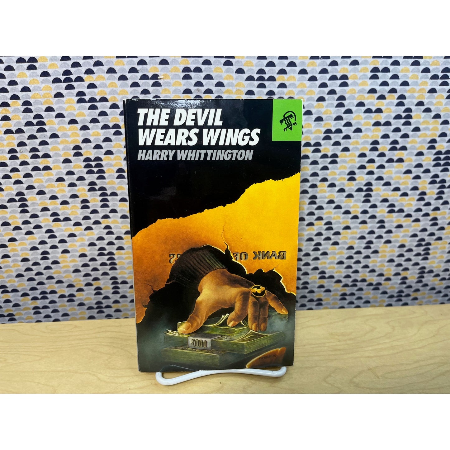 The Devil Wears Wings - Harry Whittington - Black Lizard Crime - Paperback