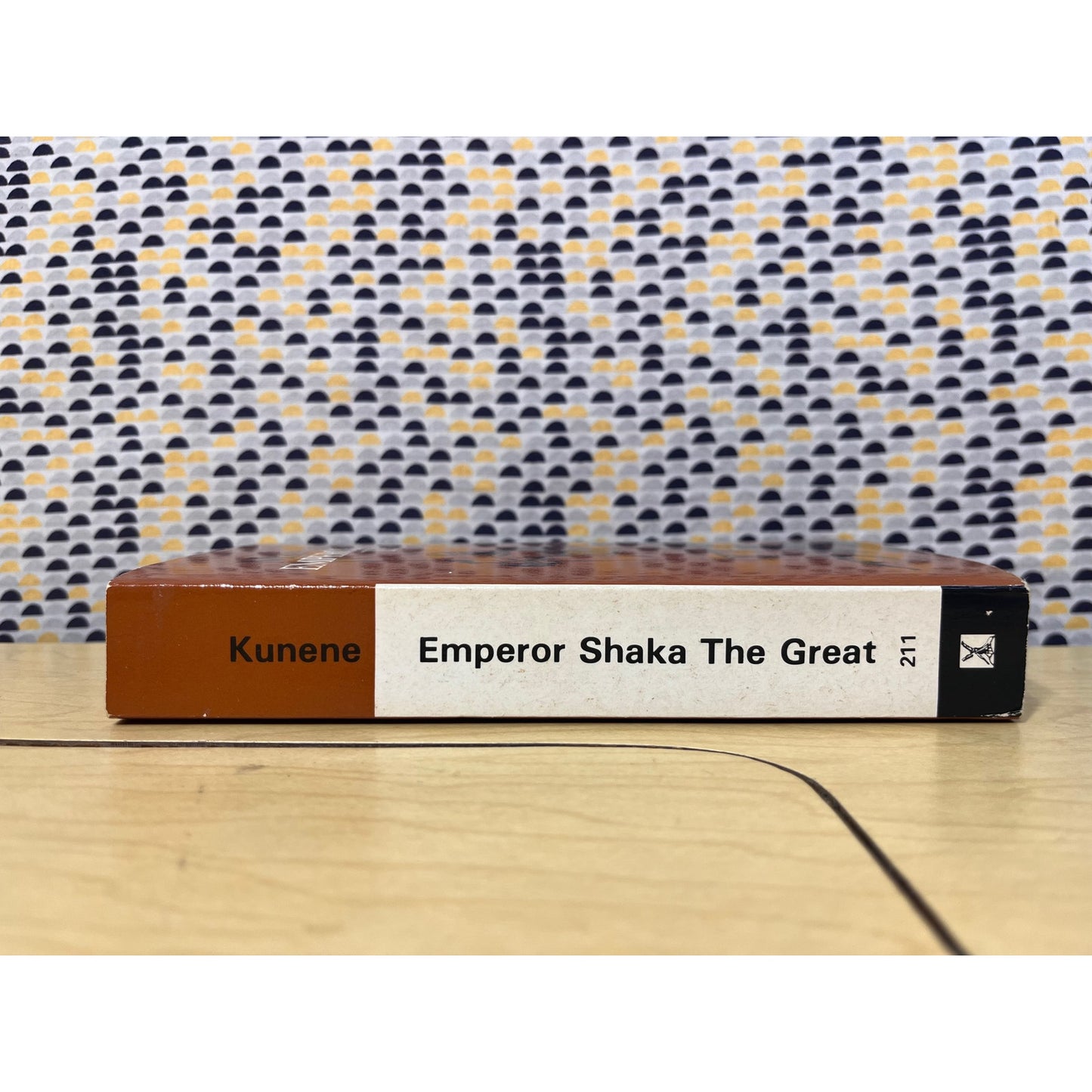 Emperor Shaka the Great - Mazisi Kunene - Heinemann African Writers Series #211