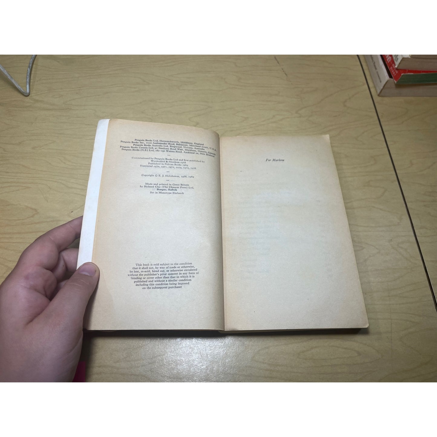 Industry and Empire - E. J. Hobsbawm - Pelican Books - Paperback