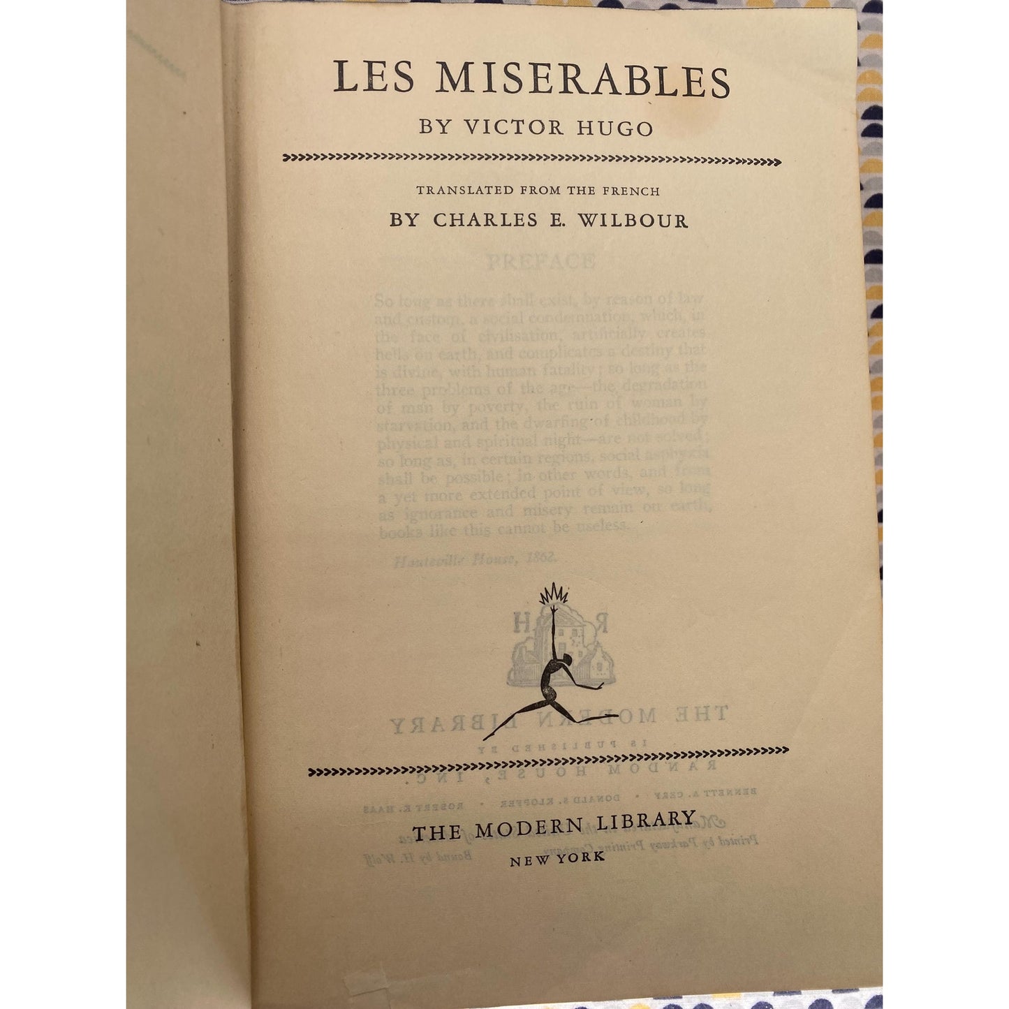 Les Miserables - Victor Hugo - Vintage Paperback Book - Modern Library Edition