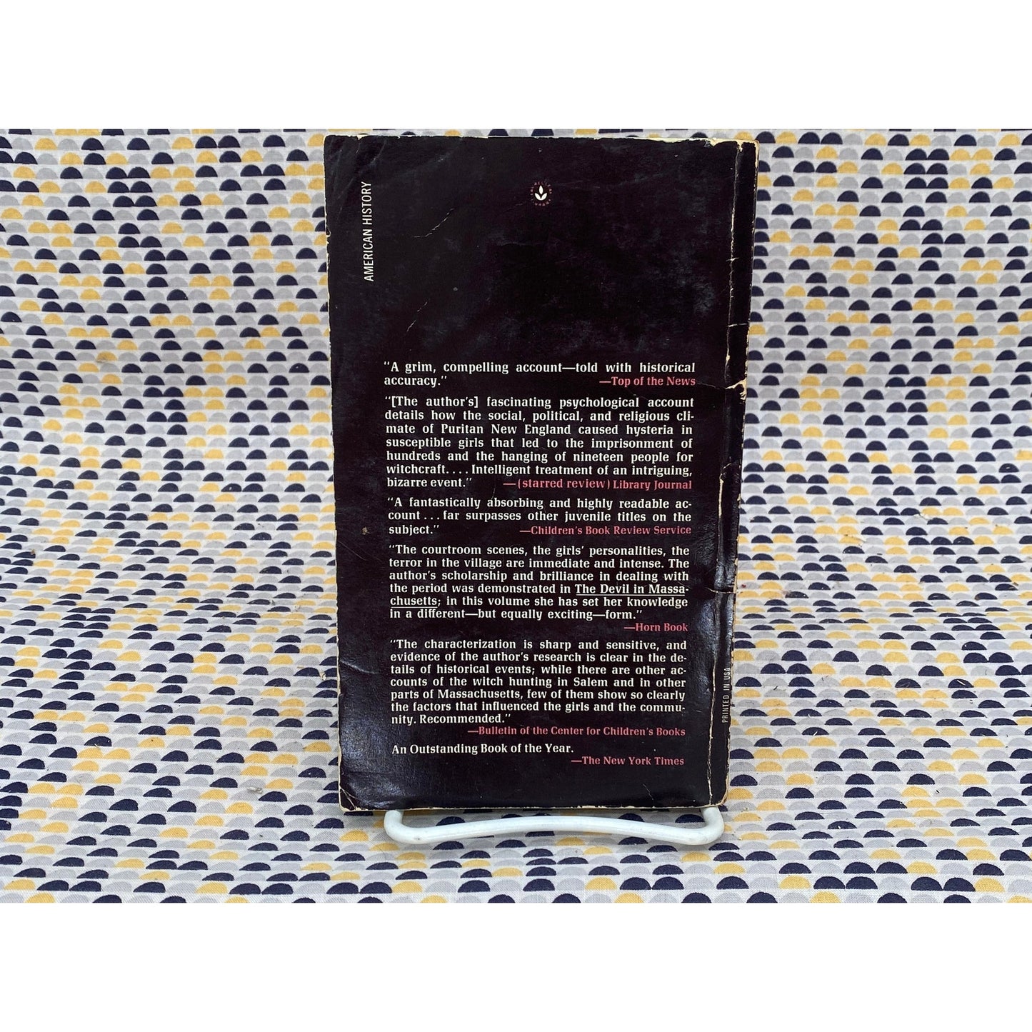 The Visionary Girls: Witchcraft In Salem Village - Marion Starkey - Vintage Paperback Book - Dell Edition