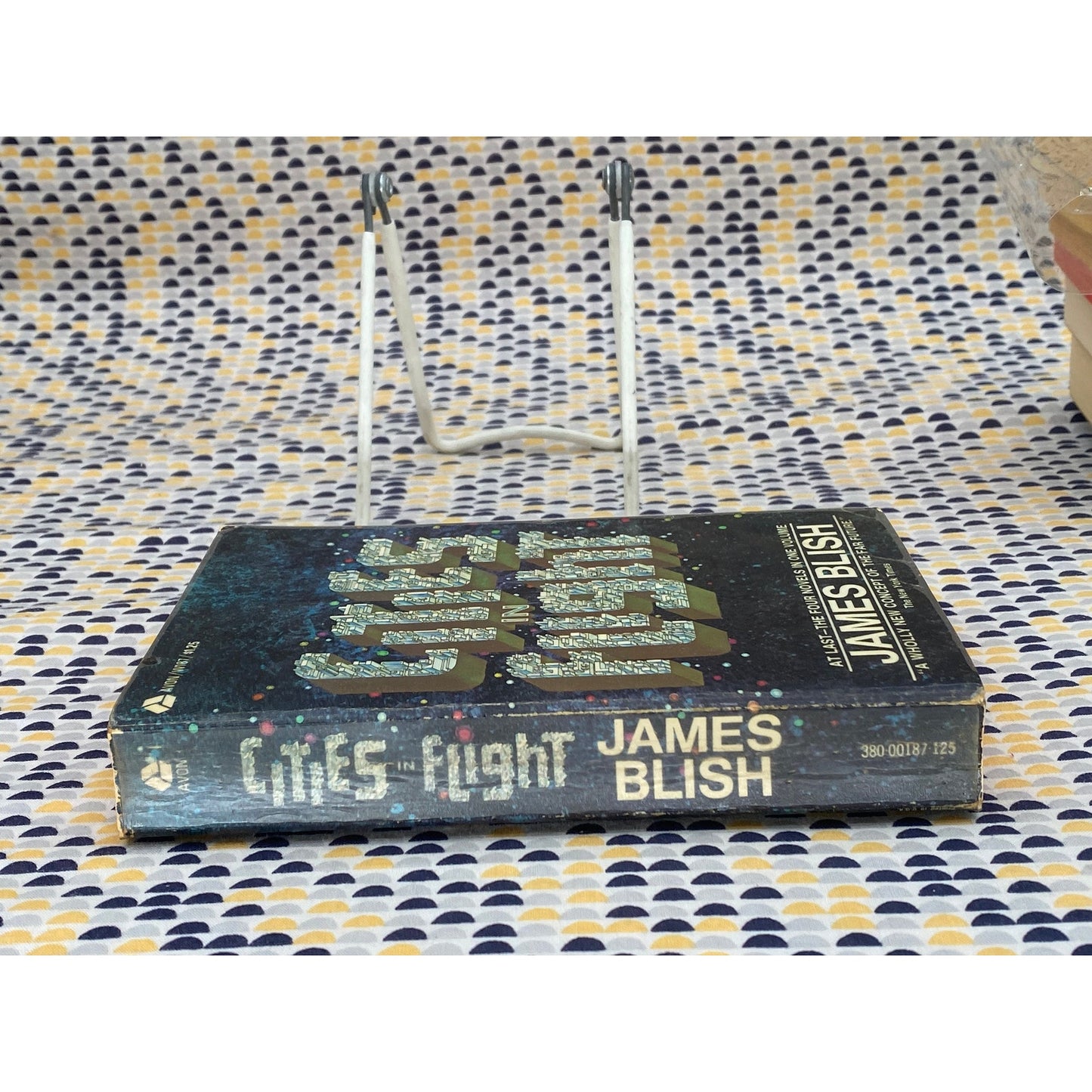 Cities In Flight - James Blish - Vintage Paperback Book - Avon Edition