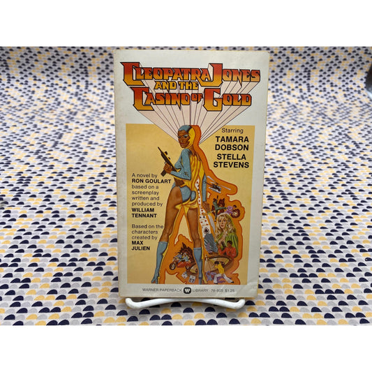 Cleopatra Jones and the Casino of Gold - Ron Goulart - Movie Novelization - Vintage Paperback - Warner Books Edition