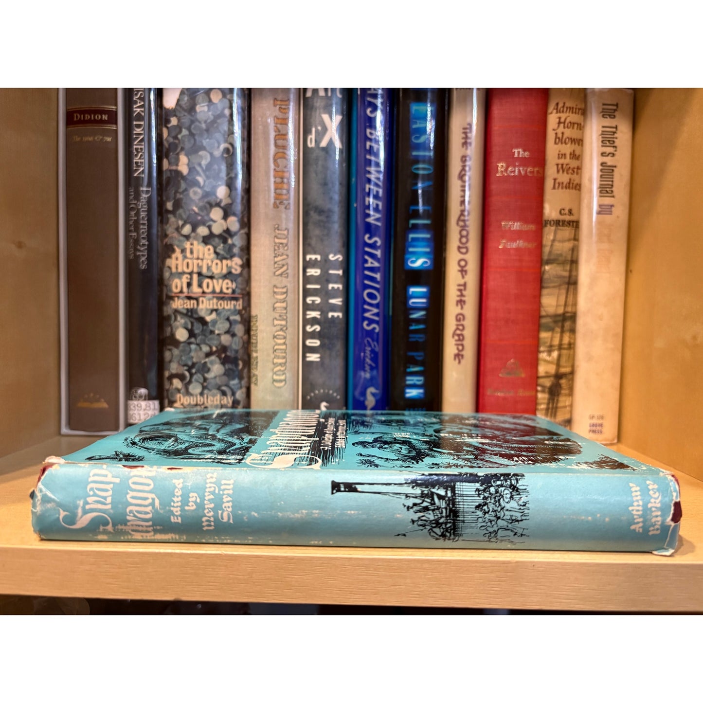 Snapdragon - Mervyn Savill - Arthur Barker - Hardcover