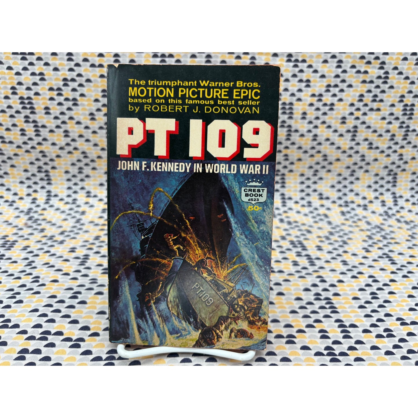PT 109 - Robert J. Donovan - Crest Book - Paperback