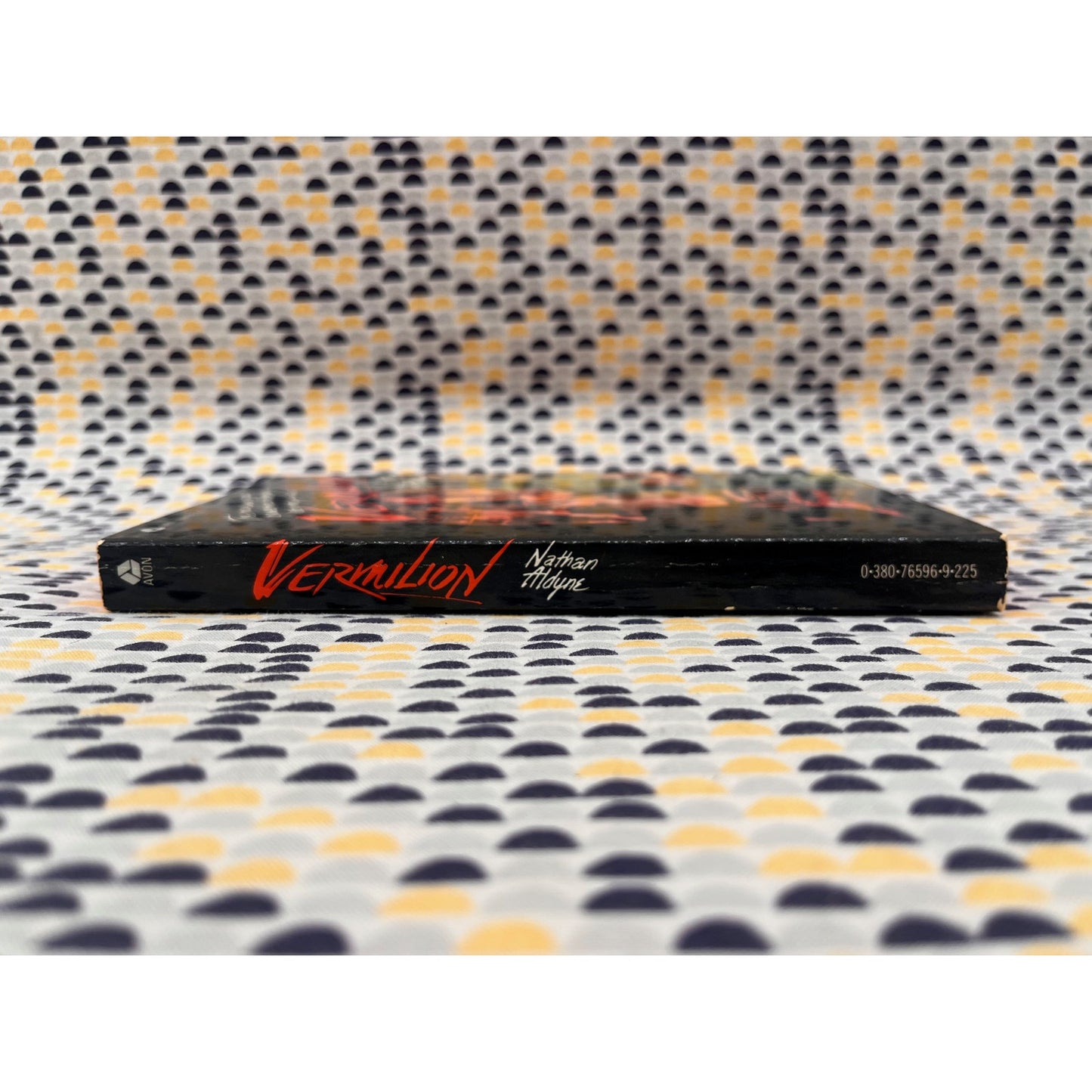 Vermilion - Nathan Aldyne - Avon Books - Paperback