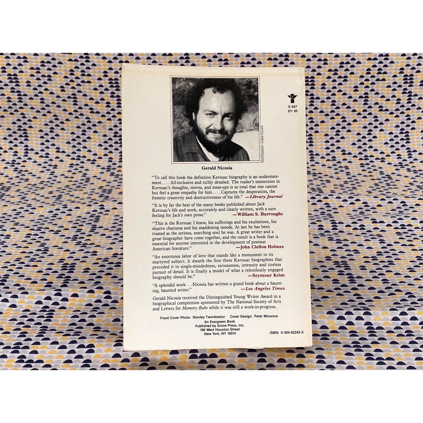 Memory Babe: A Critical Biography Of Jack Kerouac - Gerald Nicosia - Vintage Paperback Book - Grove Press Edition