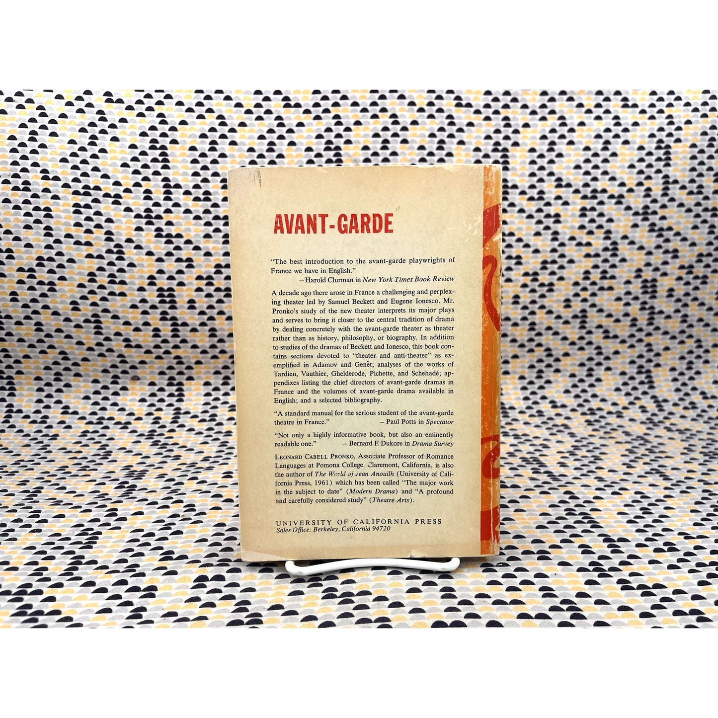 Avant-Garde: Experimental Theater in France - Leonard Cabell Pronko - University of California Press - Paperback