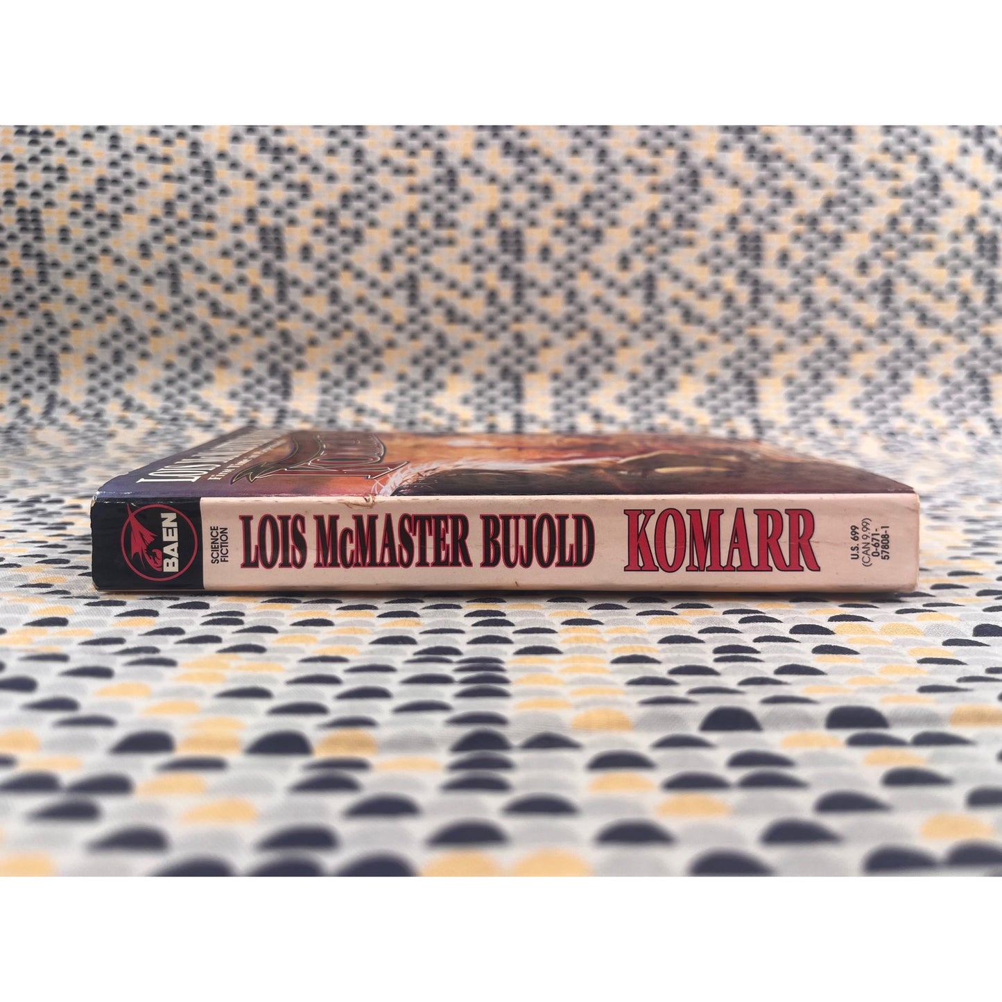 Komarr - Lois McMaster Bujold - Baen Books - Paperback