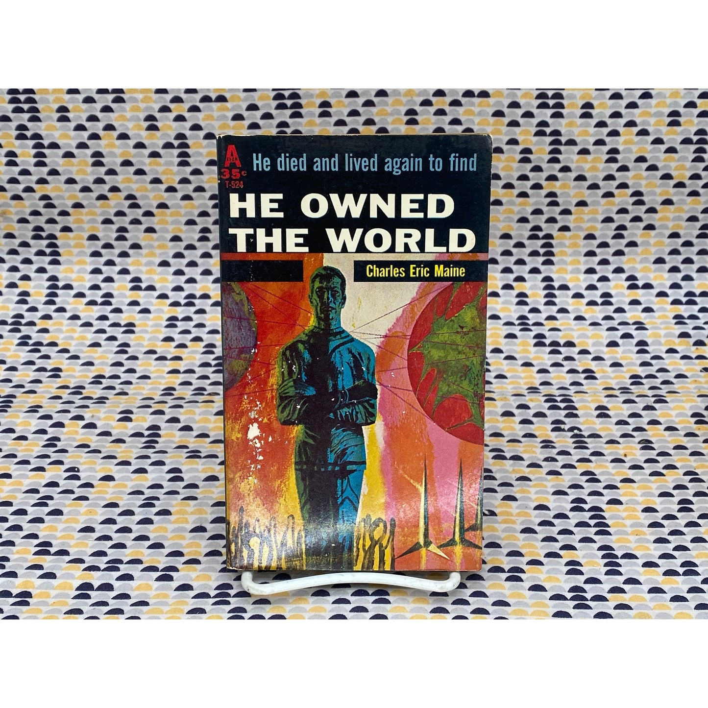 He Owned The World - Charles Eric Maine - Vintage Paperback Book - Avon Edition