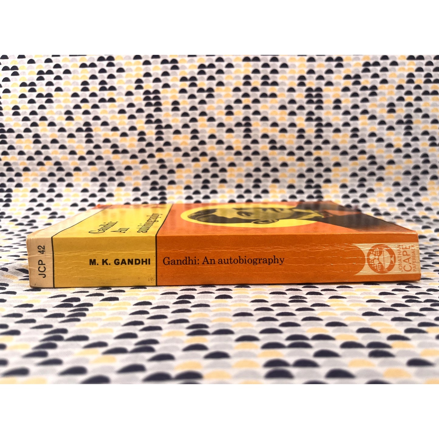 Ghandi: An Autobiography - Jonathon Cape Paperback - Paperback