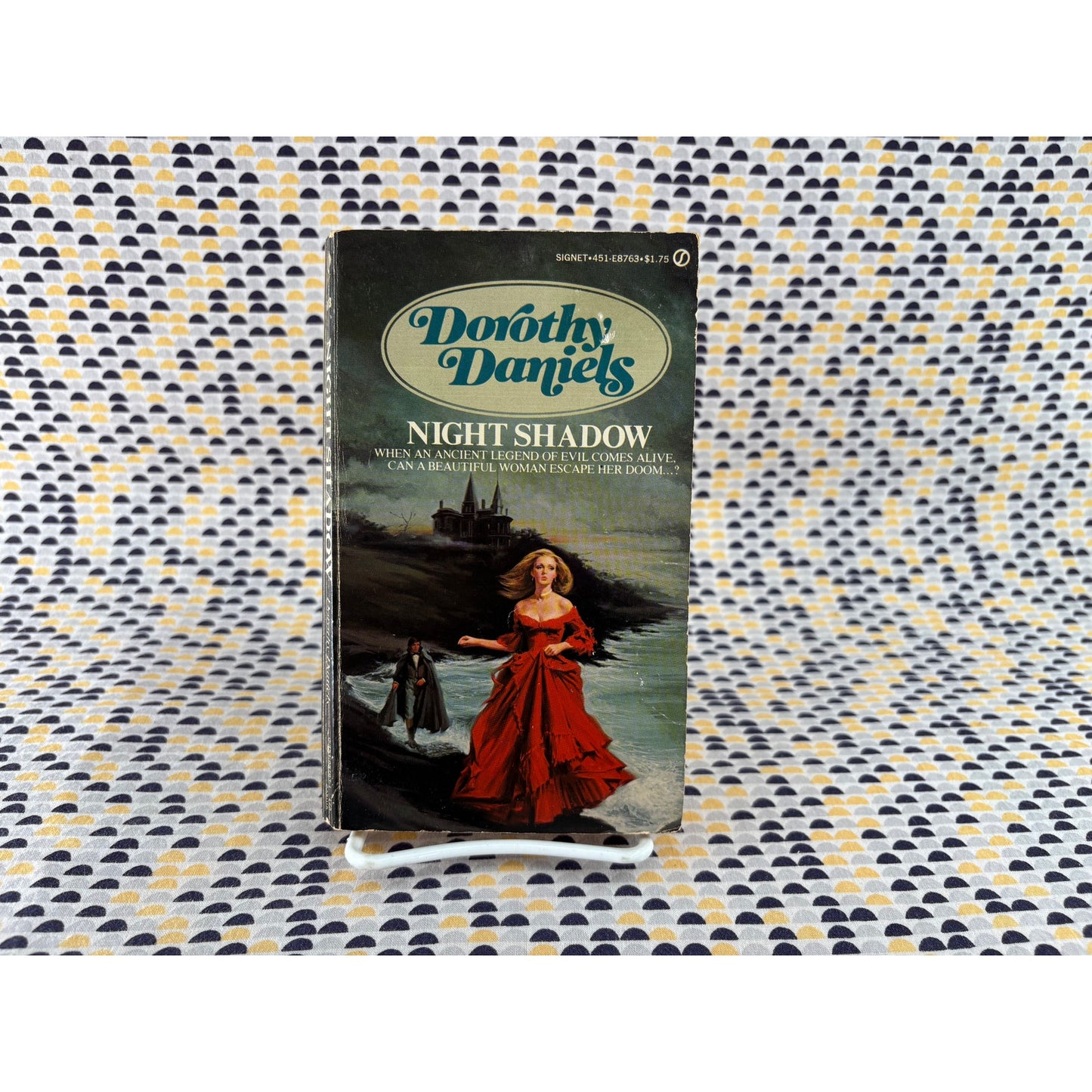 Dorothy Daniels - Night Shadow - Signet - Paperback