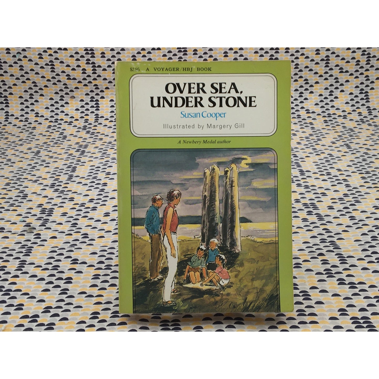 Over Sea, Under Stone - Susan Cooper - Voyager/HBJ - Illustrated Paperback