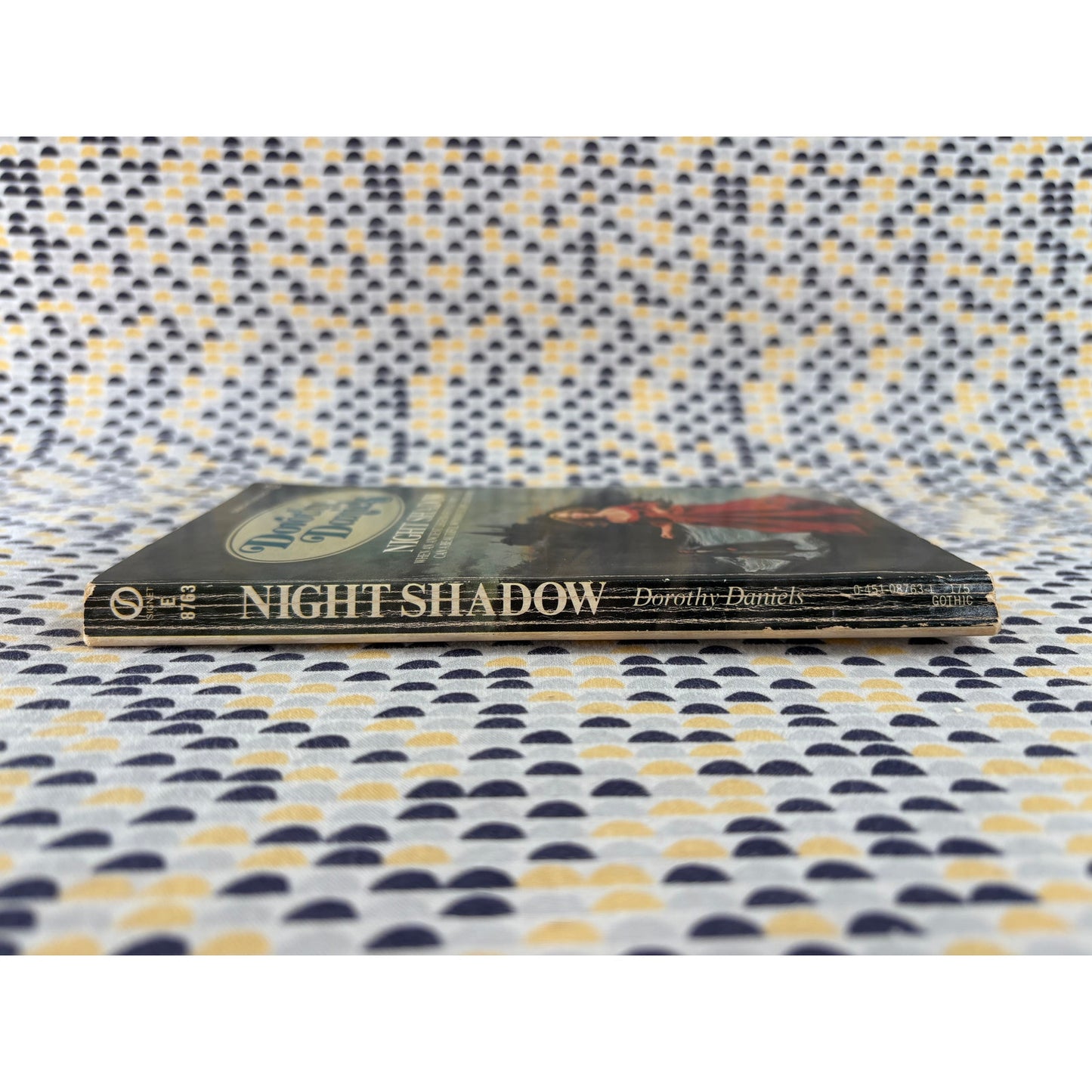 Dorothy Daniels - Night Shadow - Signet - Paperback