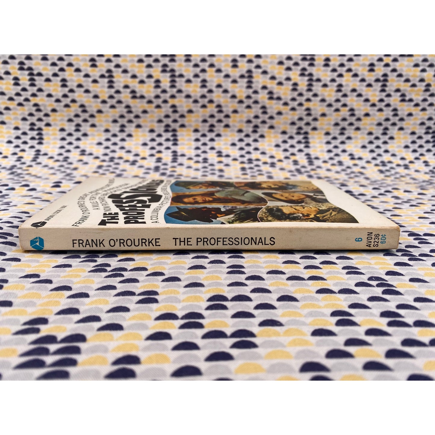 The Professionals - Frank O Rourke - Movie Tie In Edition - Avon - Paperback