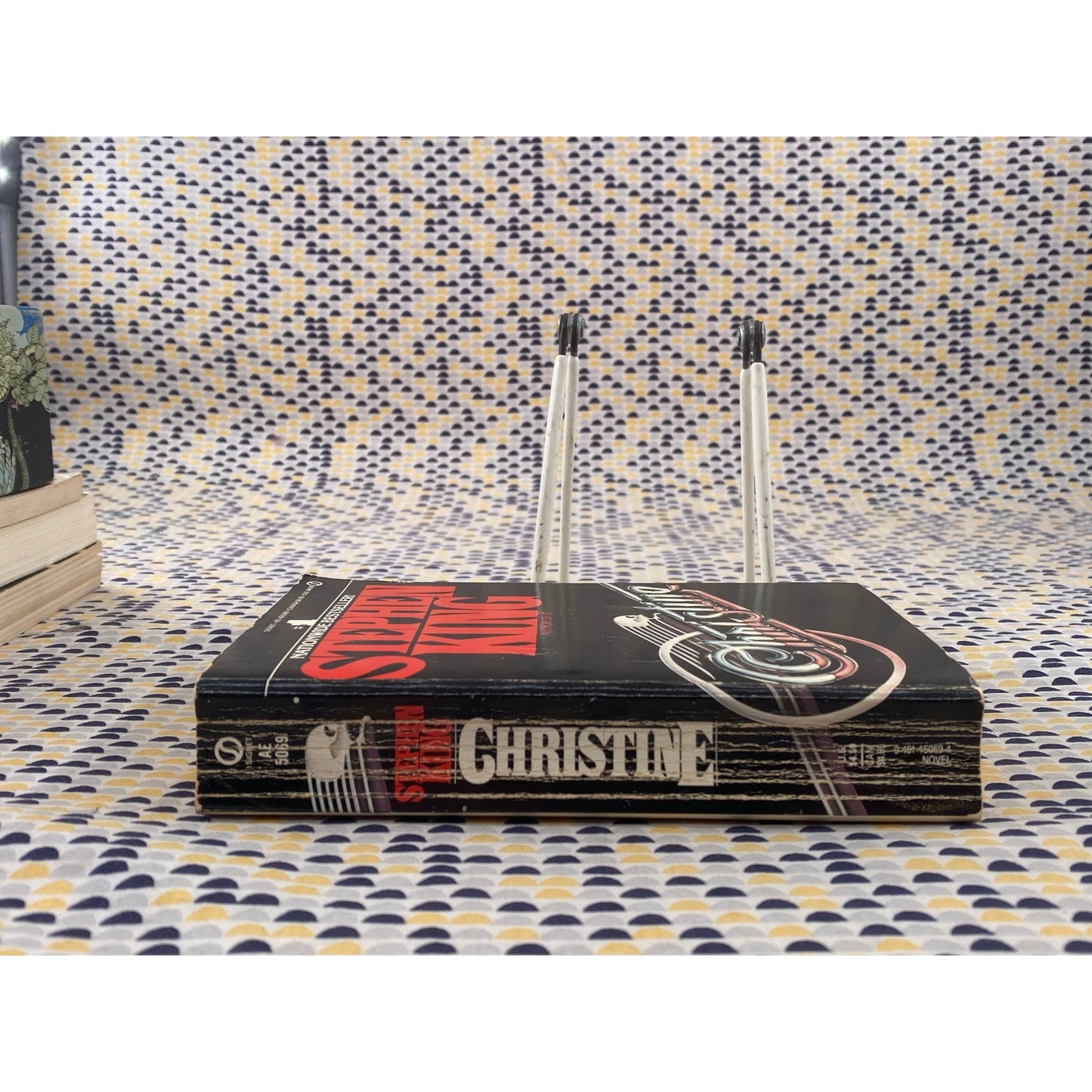 Christine - Stephen King - Vintage Paperback Book - Signet Books