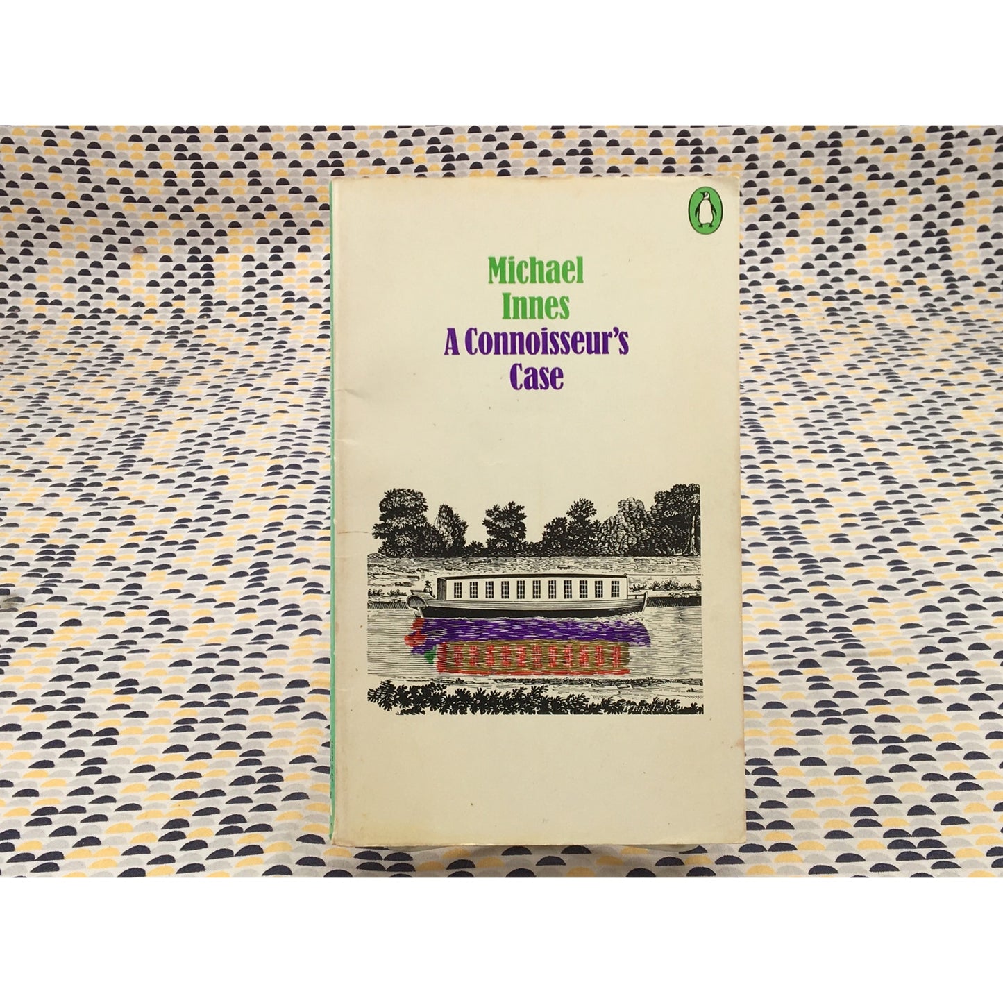 A Connoisseur’s Case - Michael Innes - Penguin - Paperback