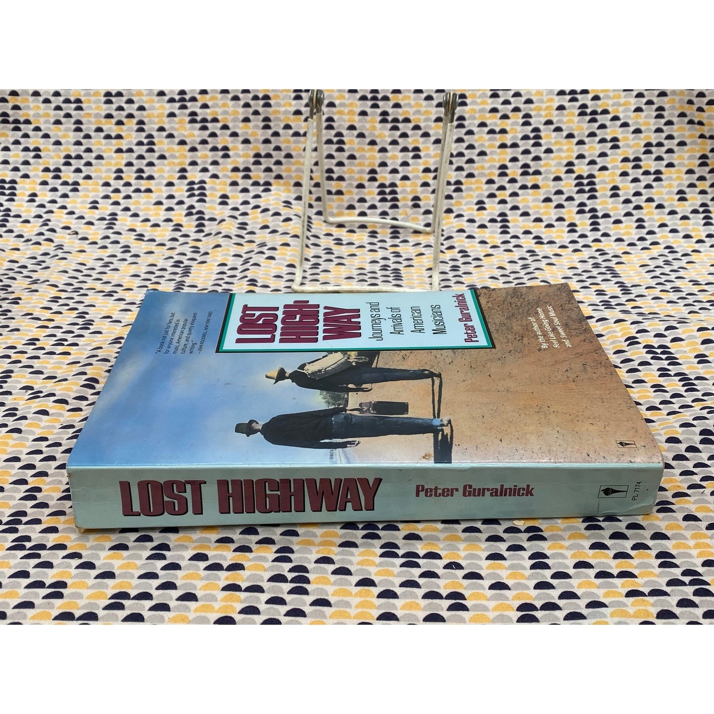 Lost Highway - Peter Guralnick - Journeys and Arrivals of American Musicians - Vintage Paperback Book - Harper and Row