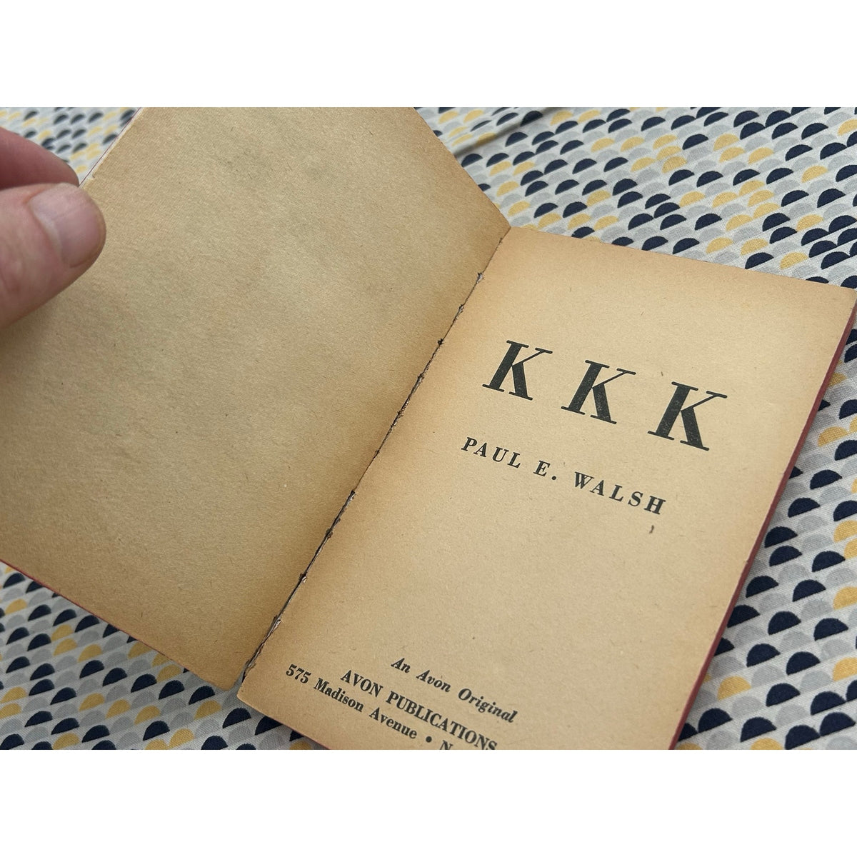 KKK - Paul E. Walsh - Avon 742 - Vintage Paperbacks