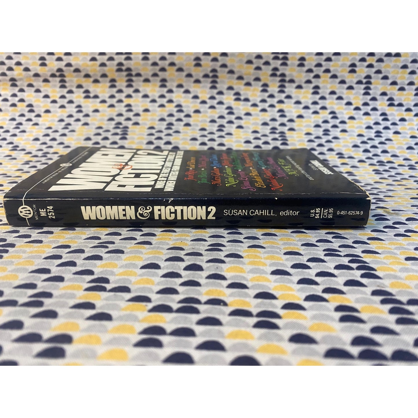 Women & Fiction 2 - Short Stories - Rhys. Dinesen, Bowen, Shirley Jackson - Vintage Paperback Book - Mentor Edition