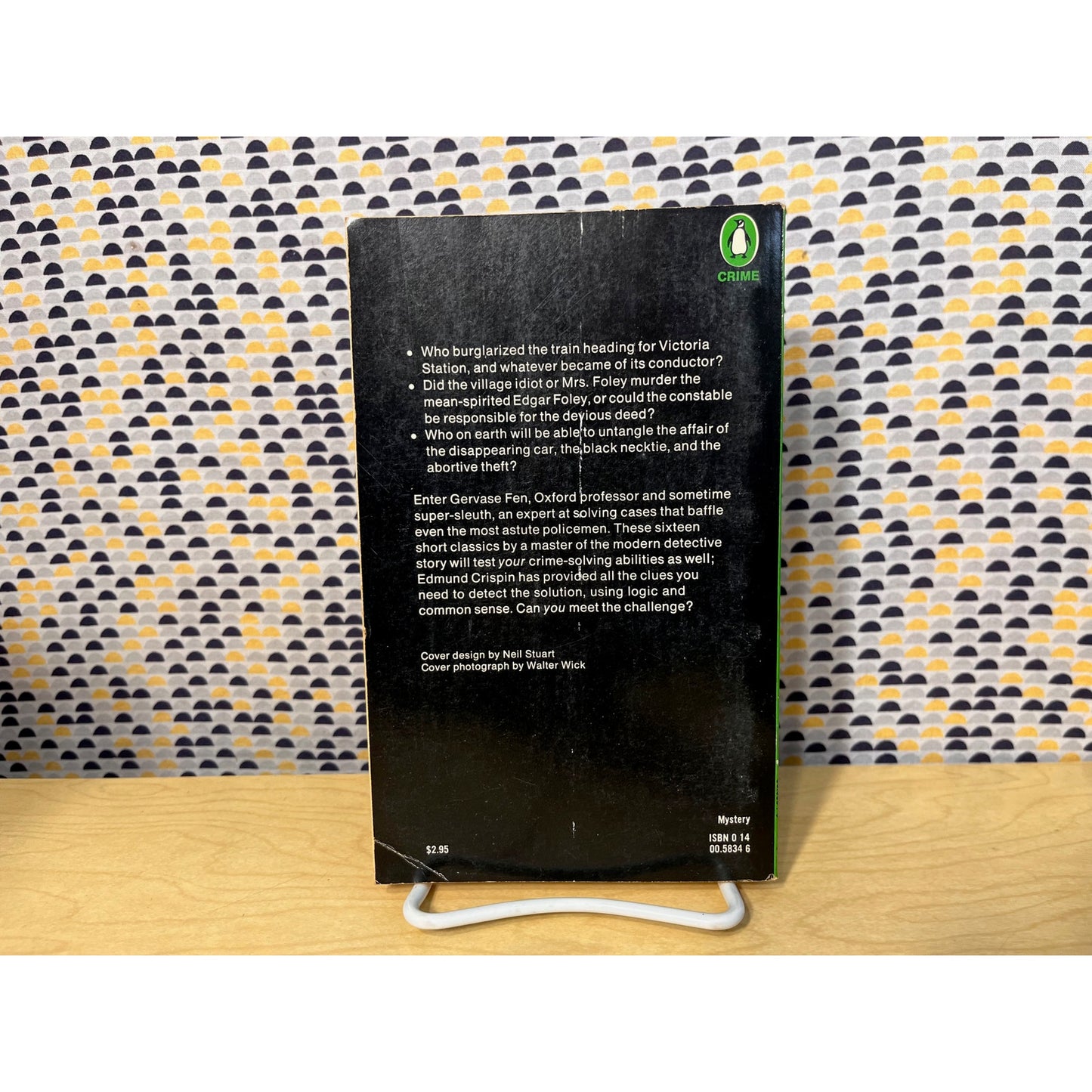 Beware of the Trains - Edmund Crispin - Penguin Crime - Paperback